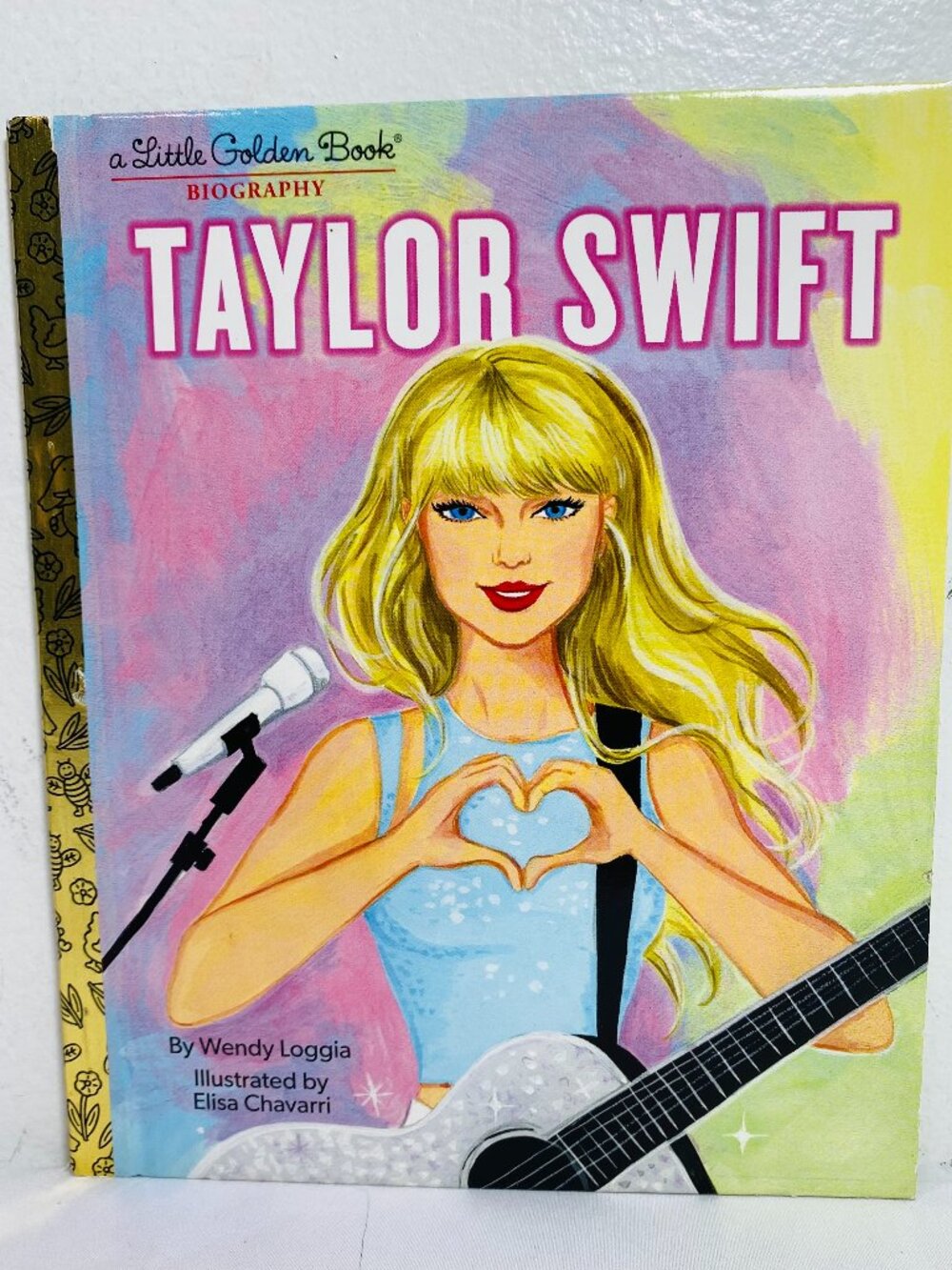TAYLOR SWIFT Little Golden Book Biography 2023 HC Like New